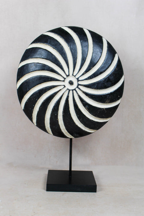 Cameroon Shield Round - 160.10