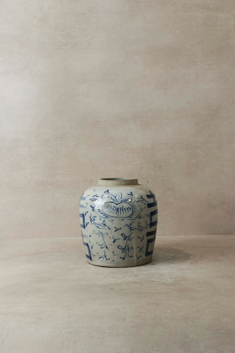 Pot en porcelaine bleu et blanc ancien n° 4