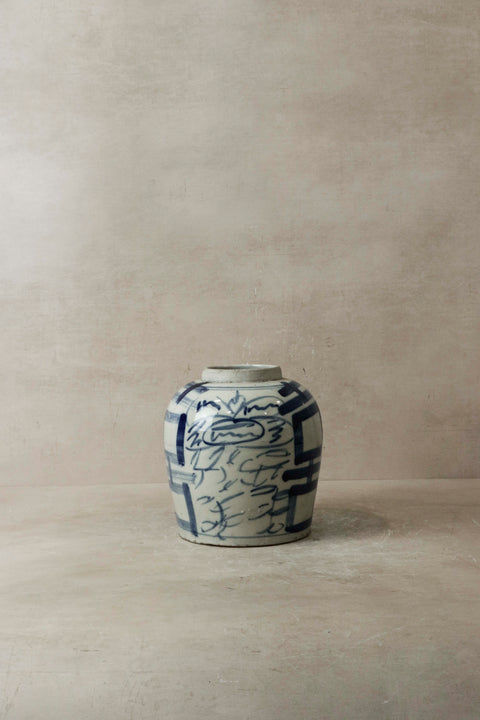 Pot en porcelaine bleu et blanc ancien n° 5