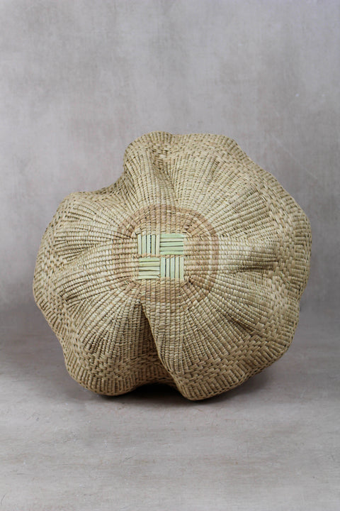 Garlic Gourd woven basket - Zimbabwe - 18.6