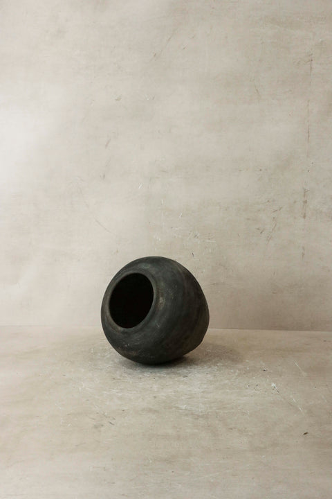 Vintage Dark Pot n° 34