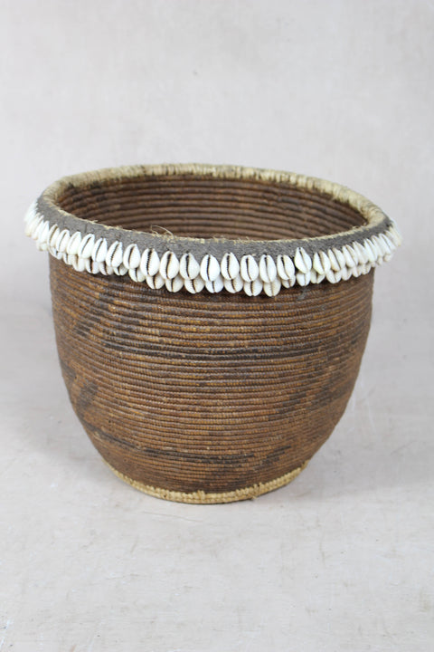 Vintage Tutsi Basket - Rwanda - with Cowrie shells - 106.13