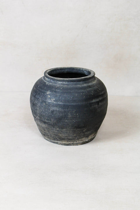 Vintage Dark Pots S - Nº 62