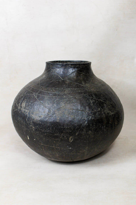 Vintage Shona Pot 61.4