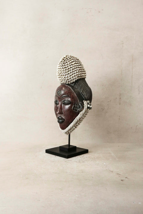 Perlenbesetzte Punu-Maske, Gabun – 6,5