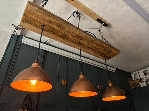 Holzbalkenleuchte mit Schirmen, 120 cm