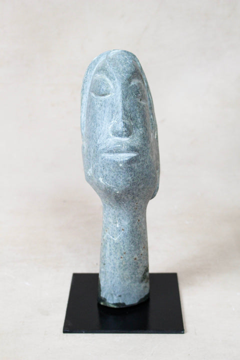 Stone head sculpture by Rizimu Chiwawa Zimbabwe 30.6