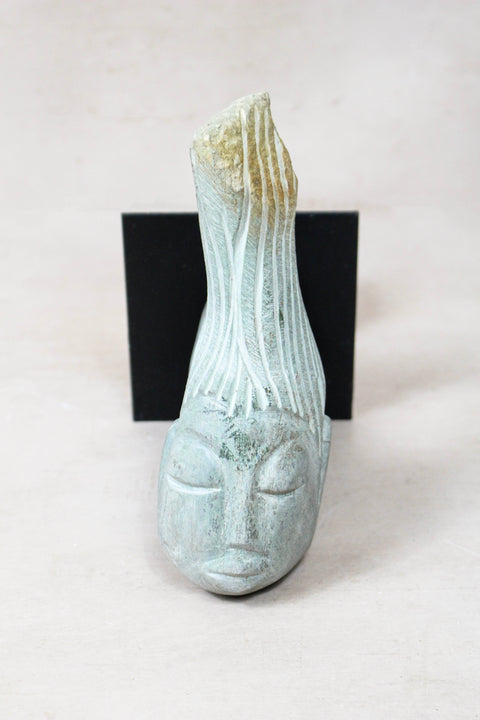 Stone head sculpture by Rizimu Chiwawa Zimbabwe 30.5