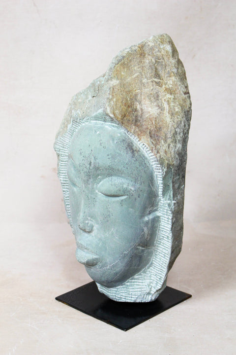Stone head sculpture by Rizimu Chiwawa Zimbabwe 31.14