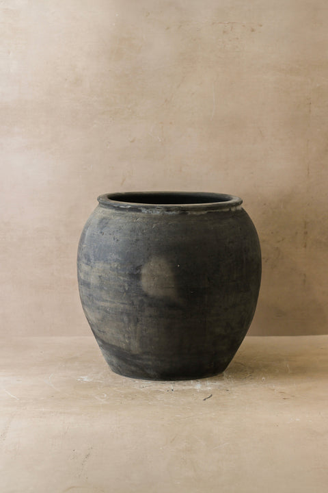 Vintage Dark Pot - No 53