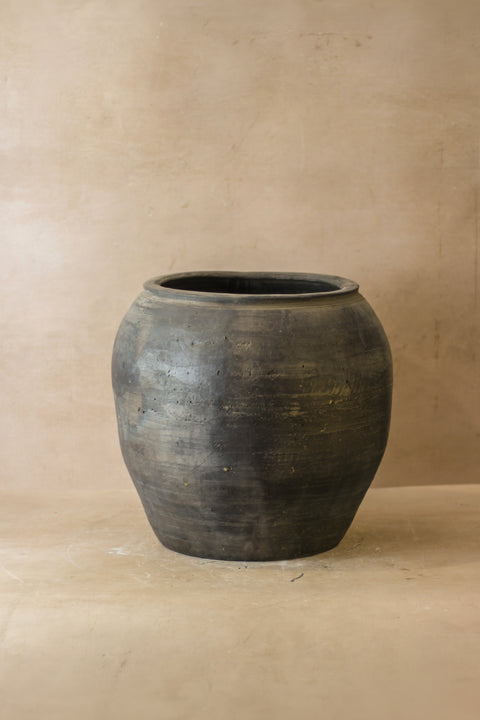 Vintage Dark Pot - Nr. 54