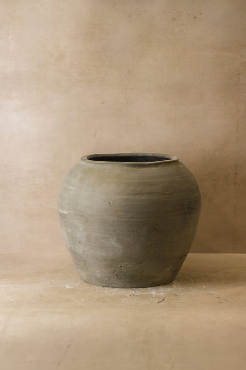 Vintage Dark Pot - No 55