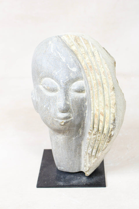Stone head sculpture by Rizimu Chiwawa Zimbabwe 3003