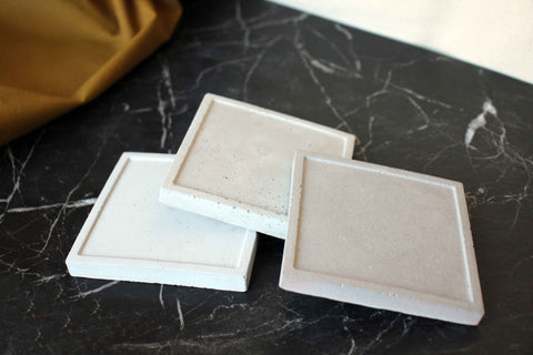 CONCRETE SQUARE JEWELLERY HOLDER