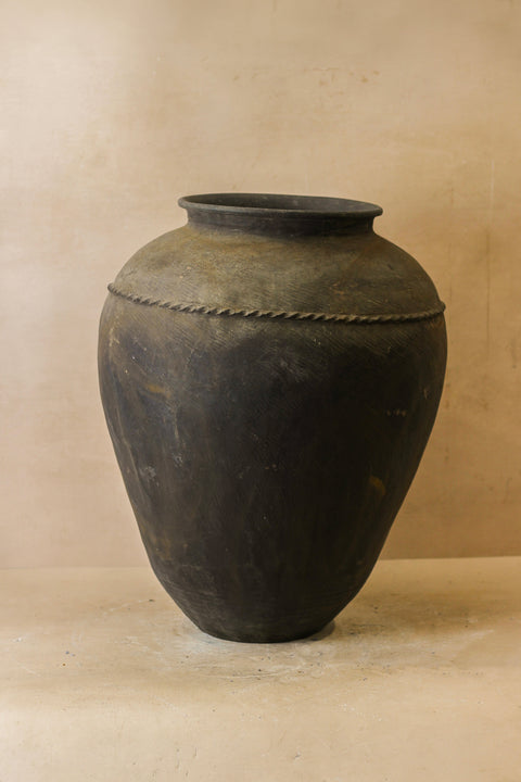 Vintage Black Asian Pots - VB04