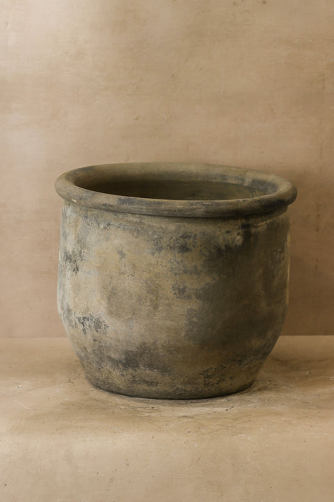 Grands pots asiatiques gris anciens - L005