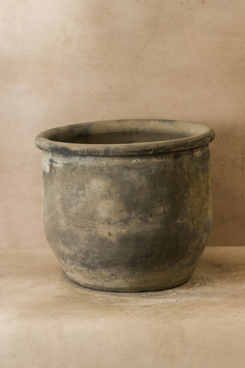 Grands pots asiatiques gris anciens - L005