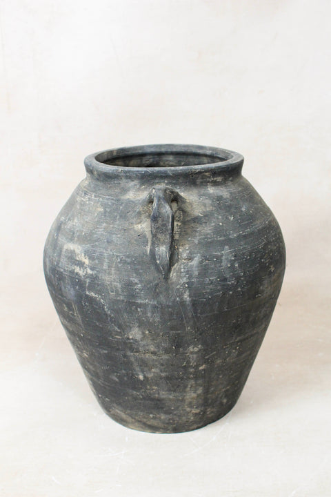 Vintage Dark pot with ears - E2.1