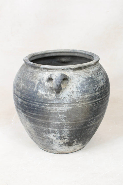 Vintage Dark pot with ears - E2.9