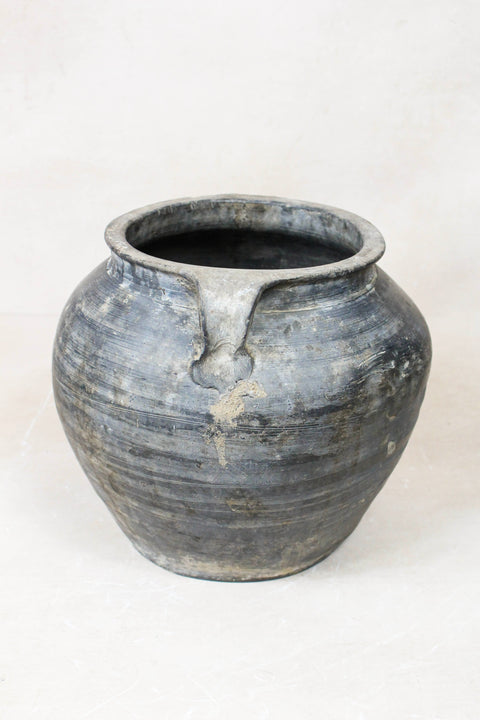 Vintage Dark pot with ears - E2.10