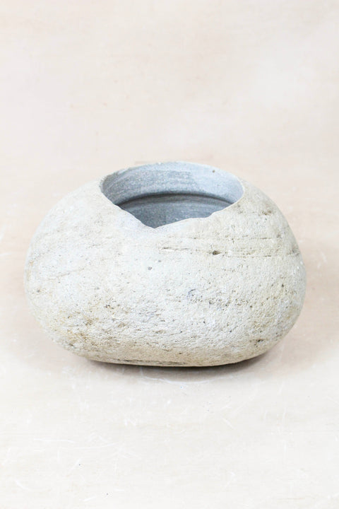 River Stone Planter Pot 22.9