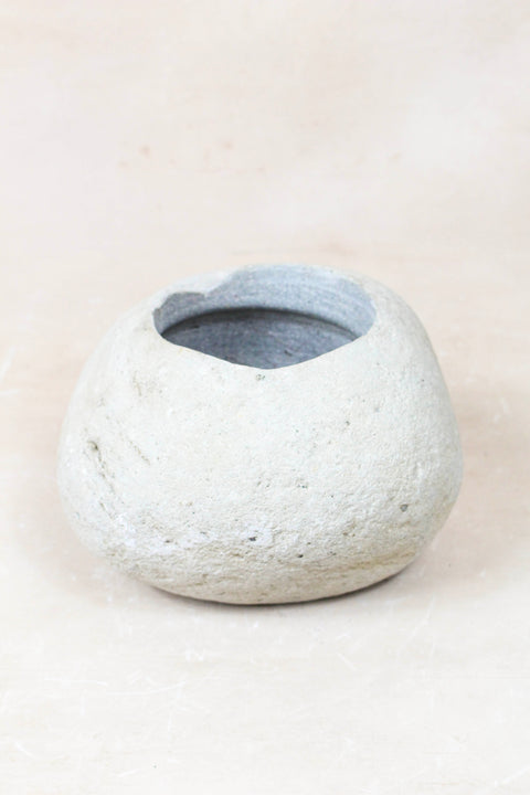 River Stone Planter Pot 22.9