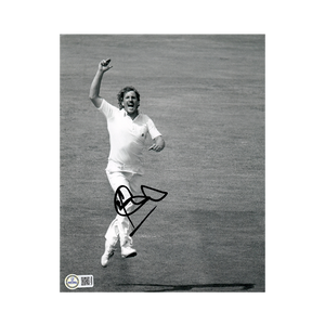 Ian Botham Signed 10x8 Photo
