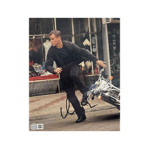 Matt Damon Signed Jason Bourne 10x8 Image 4 (AFTAL Authenticated)