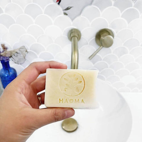 Savon artisanal au géranium et à la palmarosa