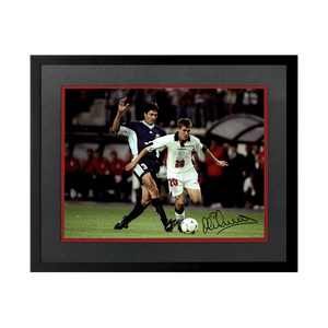Michael Owen Signed England 16x12 Image Deluxe Mount Frame