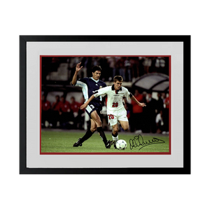 Michael Owen Signed England 16x12 Image Deluxe Mount Frame