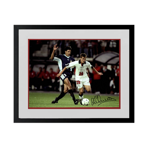 Michael Owen Signed England 16x12 Image Deluxe Mount Frame