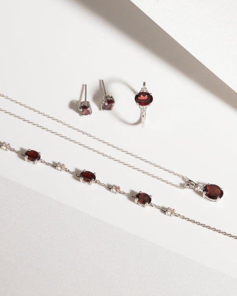 Ensemble de bijoux essentiels en grenat et argent sterling
