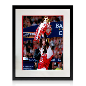 Sol Campbell Signed Arsenal Image Deluxe Mount Frame