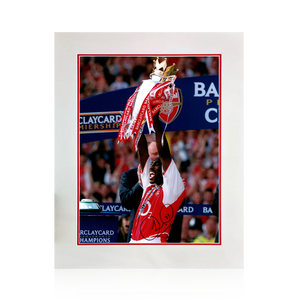 Sol Campbell Signed Arsenal Image Deluxe Mount