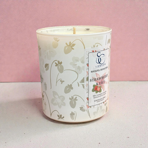 Strawberry & Lily – Luxury Soy Candle (30cl)
