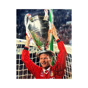 Teddy Sheringham Signed Manchester United 10x8 Photo 1