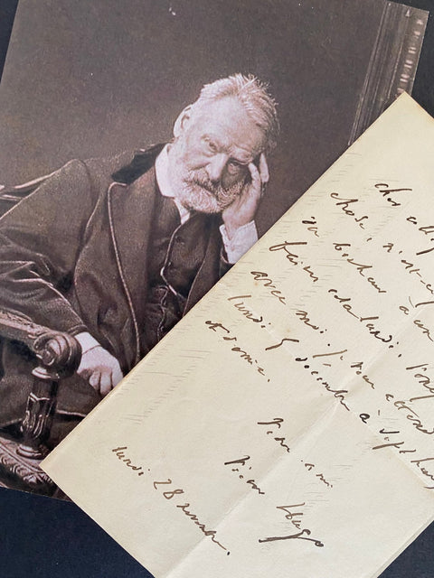 Victor HUGO - Lettre autographe signée a Henri MARTIN "C'est quelque chose [...] de donner du bonheur a un homme" - 1881
