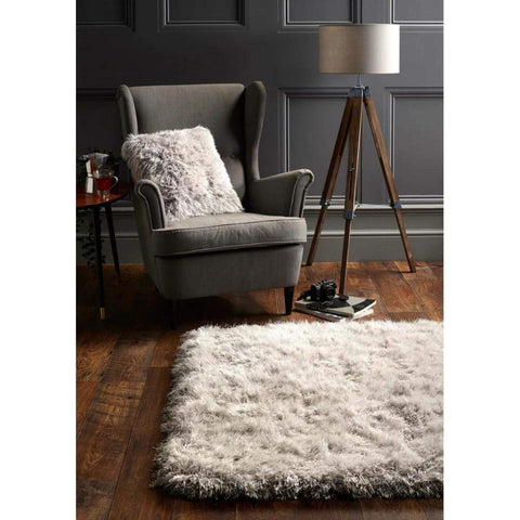 Tapis shaggy gris argenté « Extravagance »