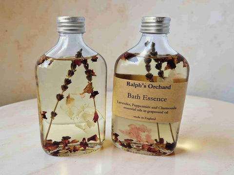 Lavender, Peppermint & Chamomile Bath Oil - 200ml