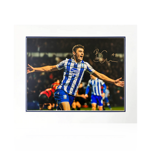 Auction: Bailey-Tye Cadamarteri Signed Sheffield Wednesday Mount