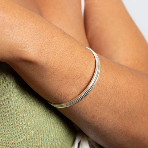 Bracelet jonc cannelé en argent sterling Beginnings 5526