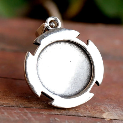 Celtic Cross Pendant Necklace – Symbol of Life, Death & Rebirth