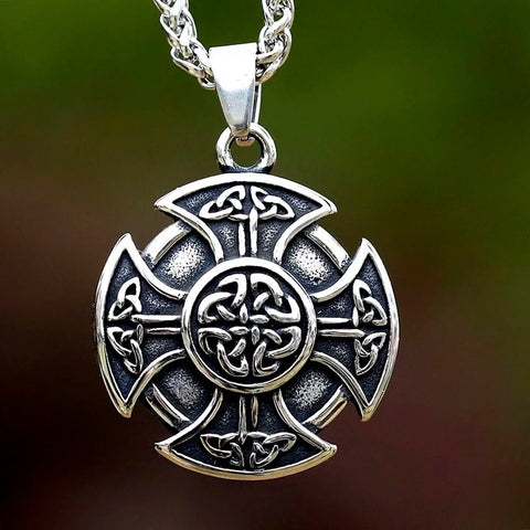 Celtic Cross Pendant Necklace – Symbol of Life, Death & Rebirth