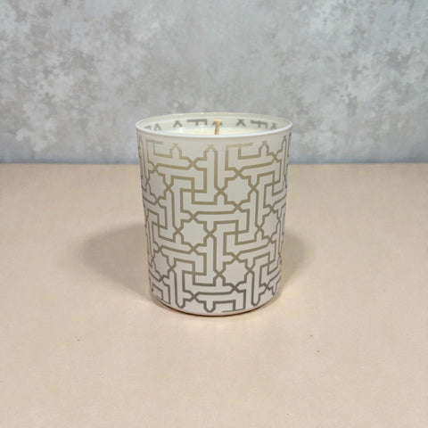 Citrus & Oud – Luxury Soy Candle (30cl)