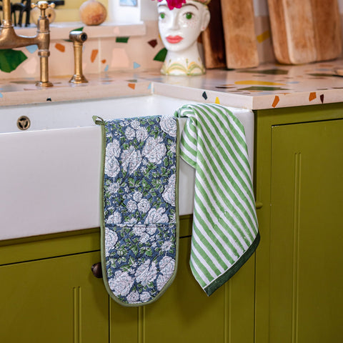 IN BLOOM BLUE double oven glove