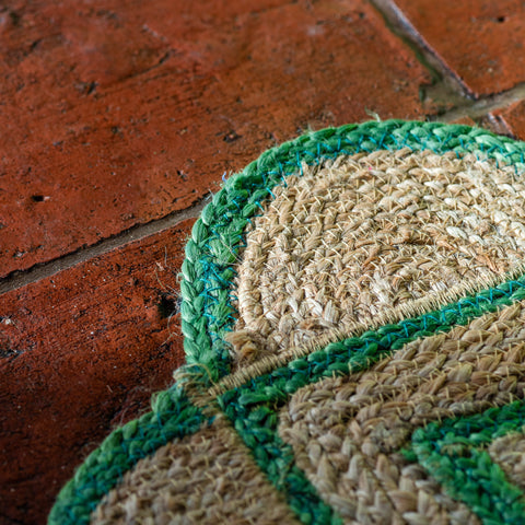 SPRING GREEN scalloped hand woven jute runner