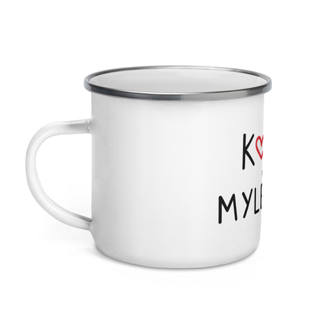 Kavos Mylėtojas white 12 oz enamel mug with silver rim, black Lithuanian Coffee Lover lettering and red hearts – view 2