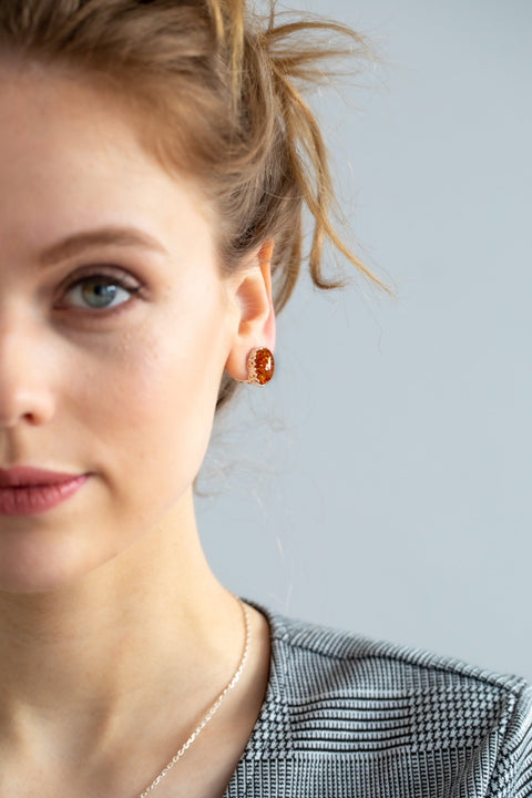 Boucles d'oreilles à clip ovales ambrées à motif floral
