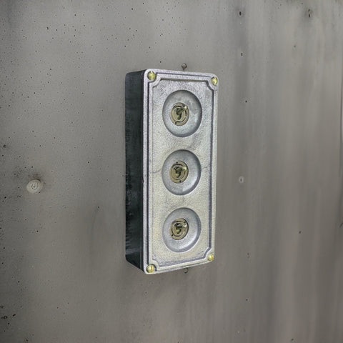 3 Gang 2 Way Solid Cast Metal Surface Mounting Conduit Light Switch Industrial - BS EN Approved Vintage 1950’s Britmac Style